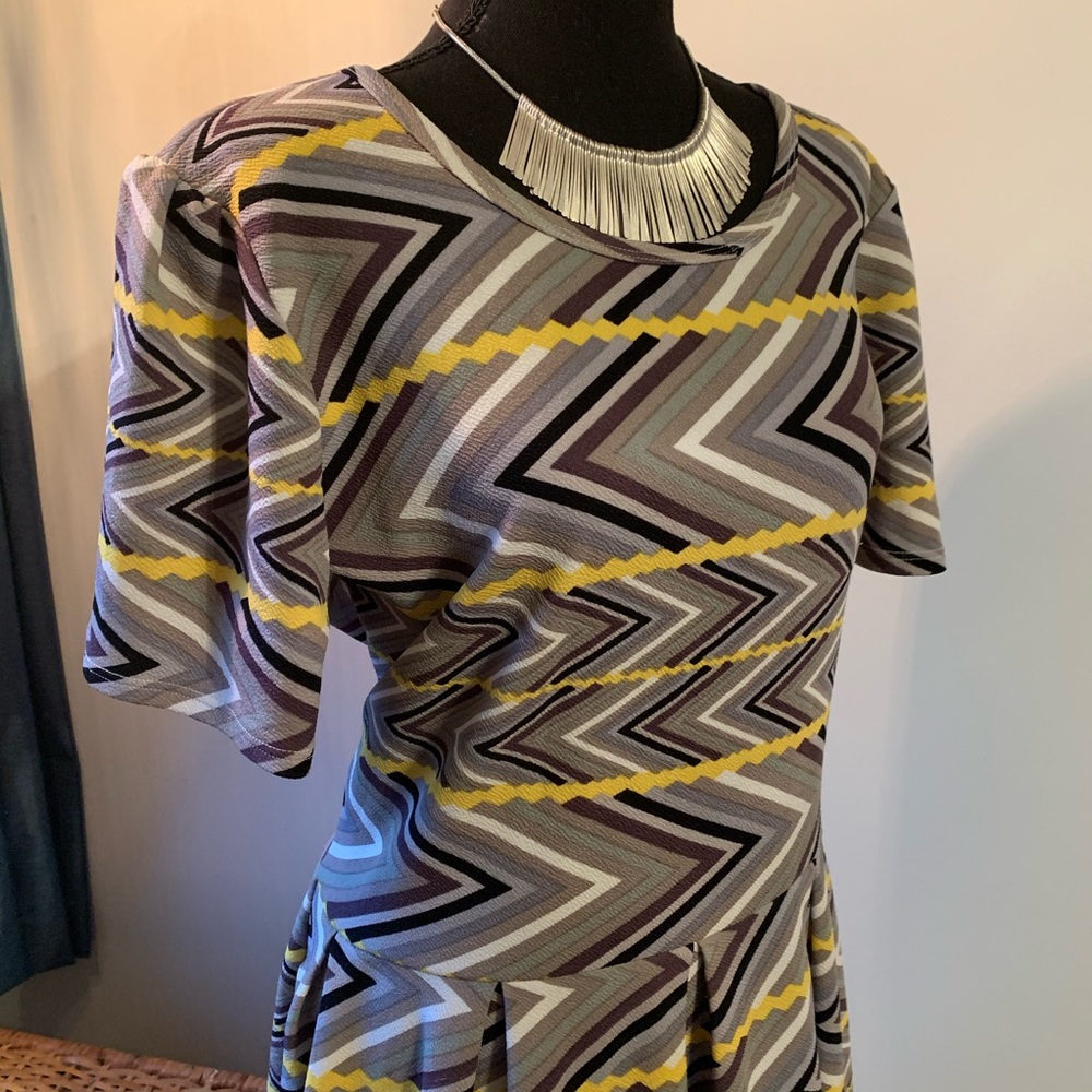 LuLaRoe Amelia in zigzag chevron Rick racks